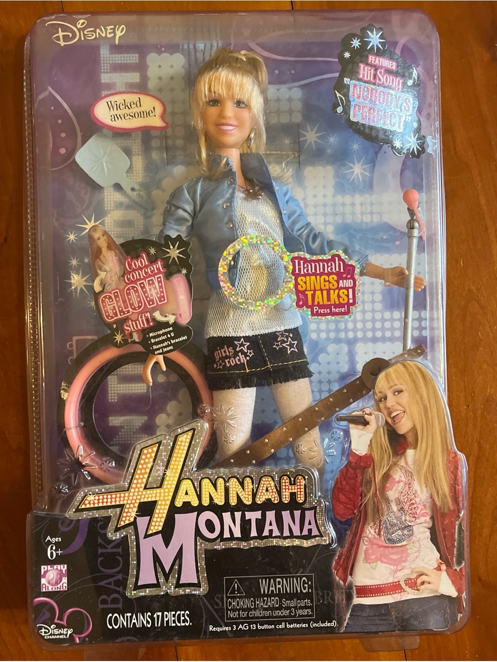 Disney 2007 Hannah Montana Singing and Talking Doll - Pink, Red, White